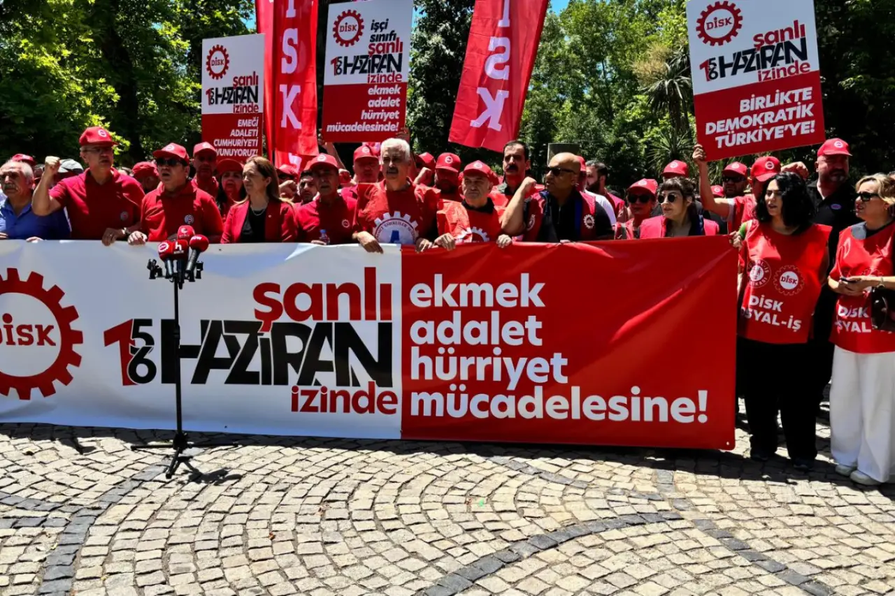 Arzu Çerkezoğlu: ‘Ekmeğimize, emeğimize, haklarımıza sahip çıkacağız’