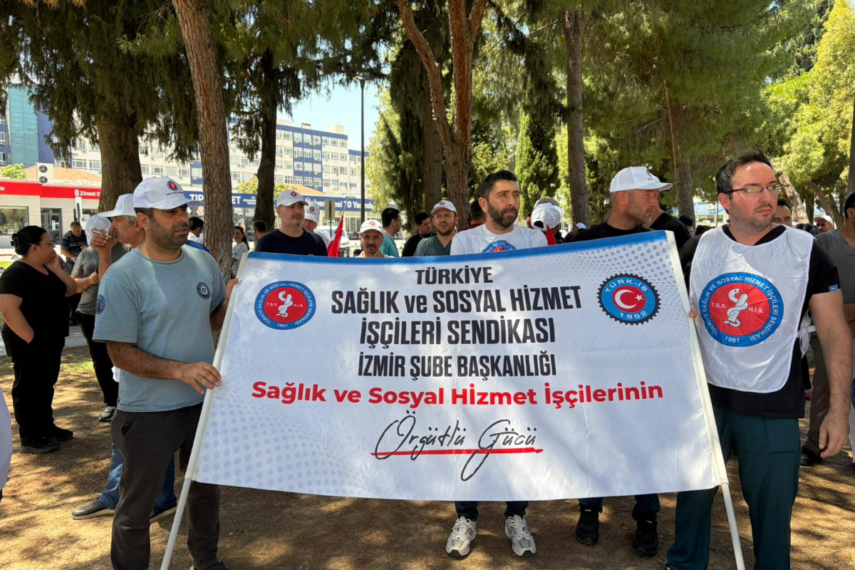 Sağlık-İş’ten Ege Üniversitesi Hastanesinde eylem: 'İşçiler kuralsız çalışma koşullarına mahkum ediliyor'