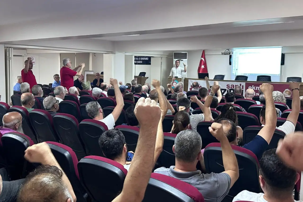 Birleşik Metal-İş İzmir Şubesi 15-16 Haziran paneli düzenledi