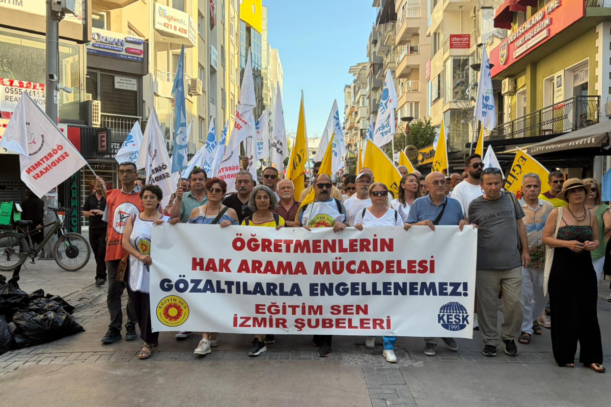 Eğitim Sen İzmir Şubeleri: Öğretmenlerin polis şiddetiyle karşılaşmasını kabul etmiyoruz