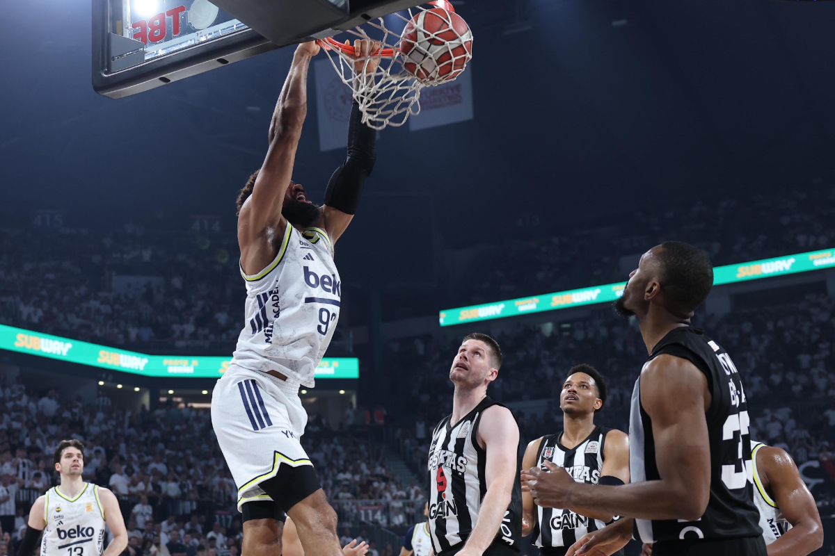 Beşiktaş’a geçit vermedi: Fenerbahçe seride avantajı ele aldı