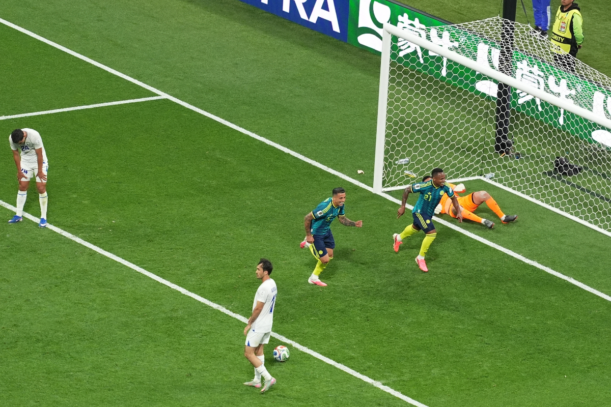 Kolombiya, Özbekistan'ı 3 golle mağlup etti