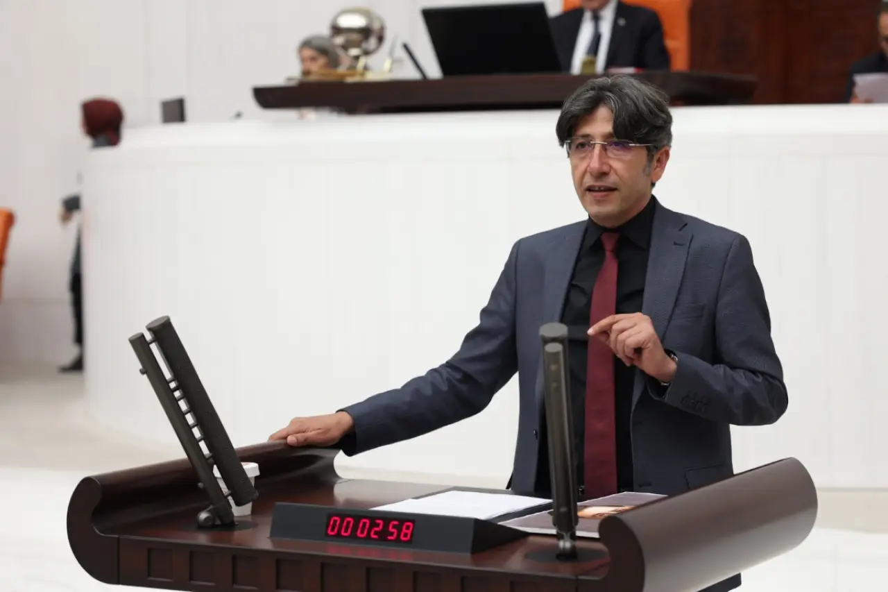 DEM Partili Ali Bozan’dan asgari ücretliye yılda iki kez zam teklifi