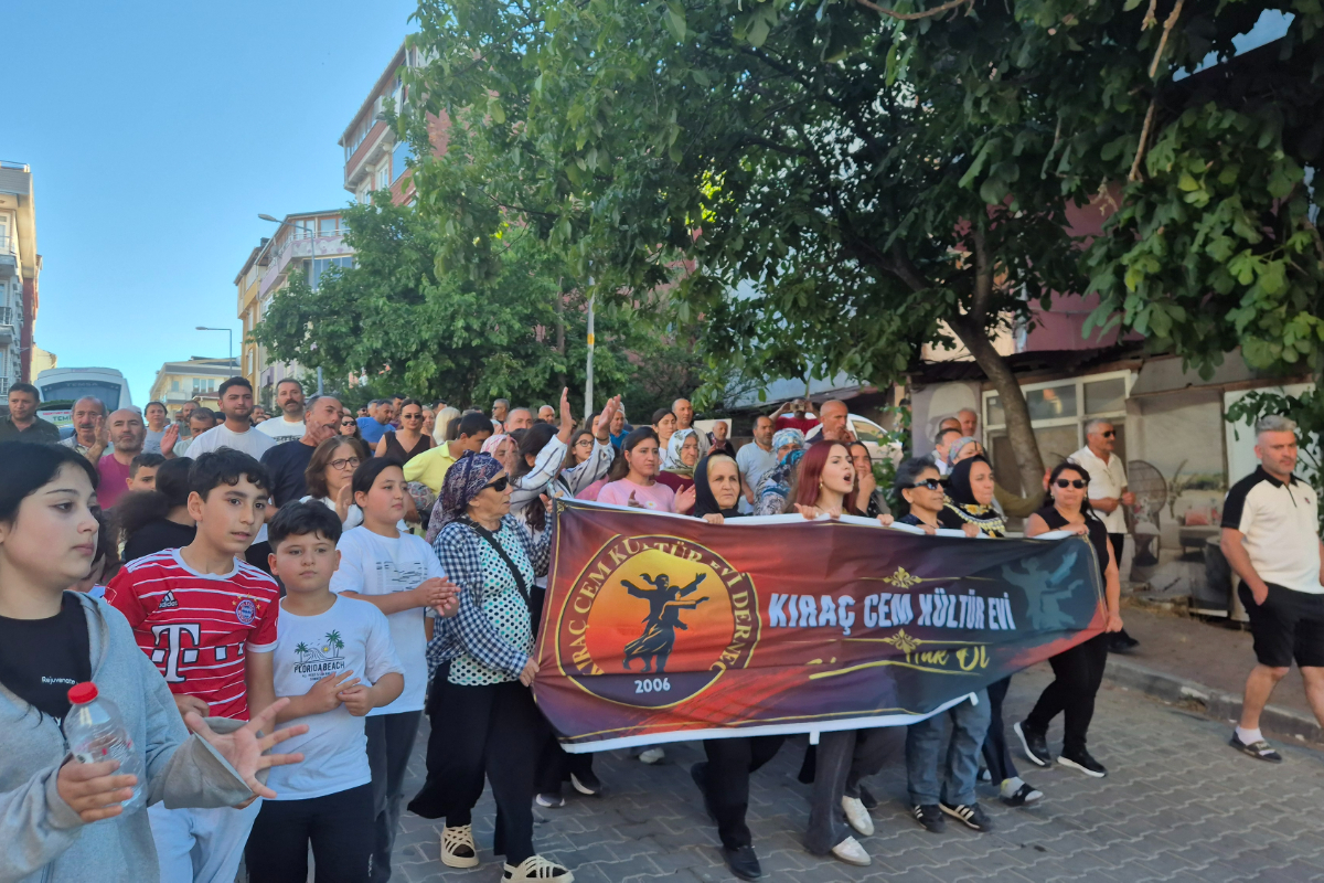 Kıraç Cemevi'nden Cem Vakfı'na tepki: 'Cemevi halkındır, halkın kalacak'