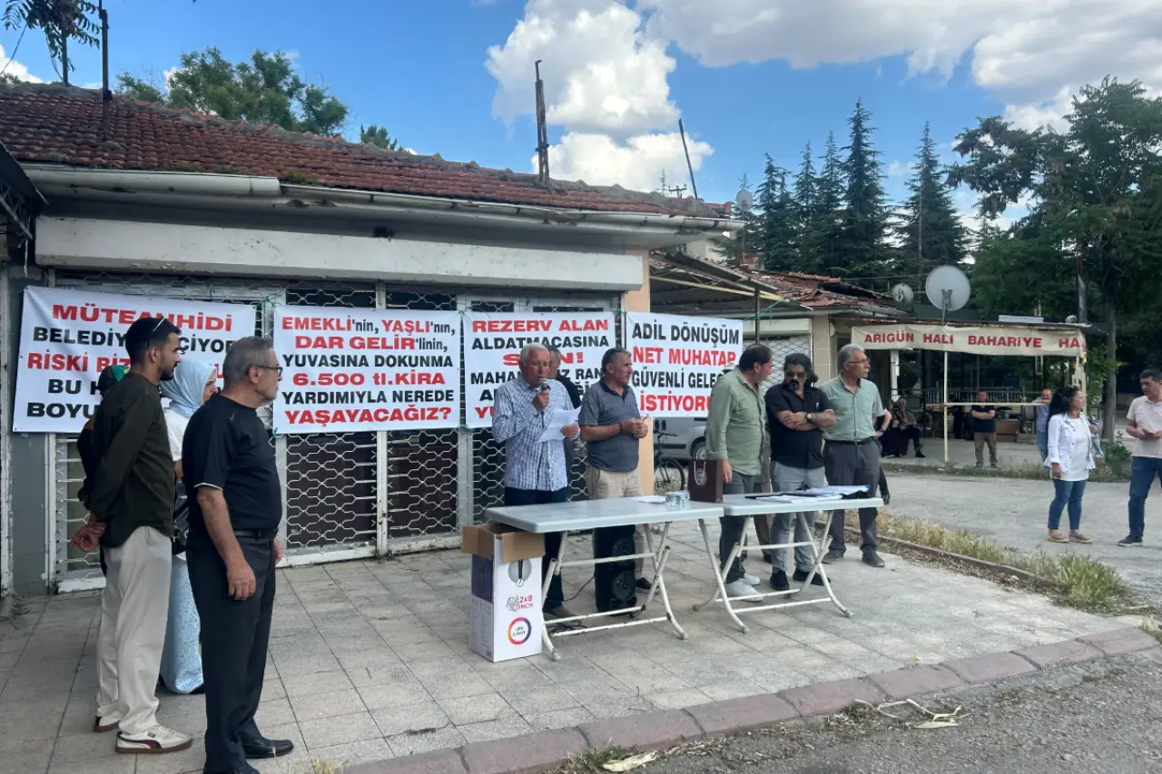 Sincan'da mahalle halkı kentsel dönüşüme karşı toplantı düzenledi: Mahallemiz rant alanı değil