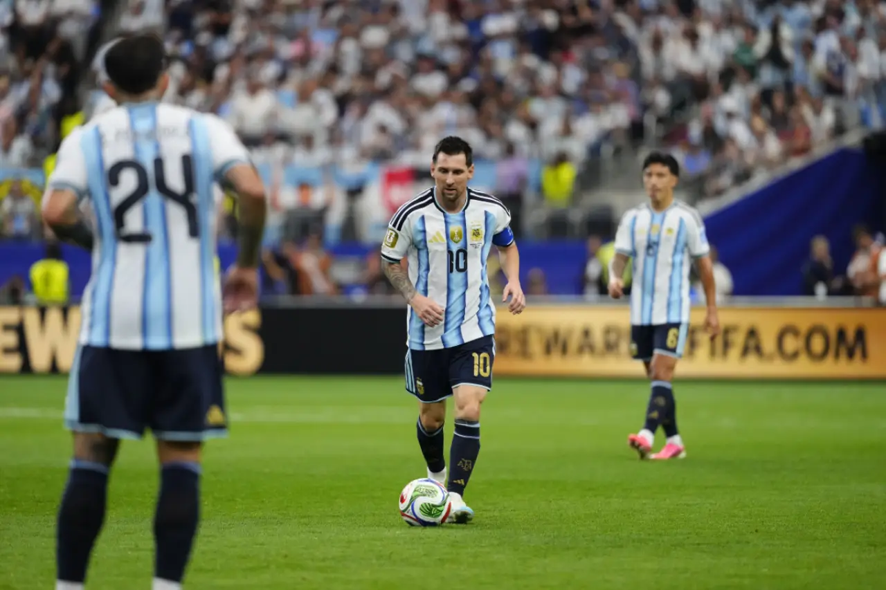 Messi yine tarihe geçti: Dünya Kupaları tarihinin en çok gol atan oyuncusu oldu