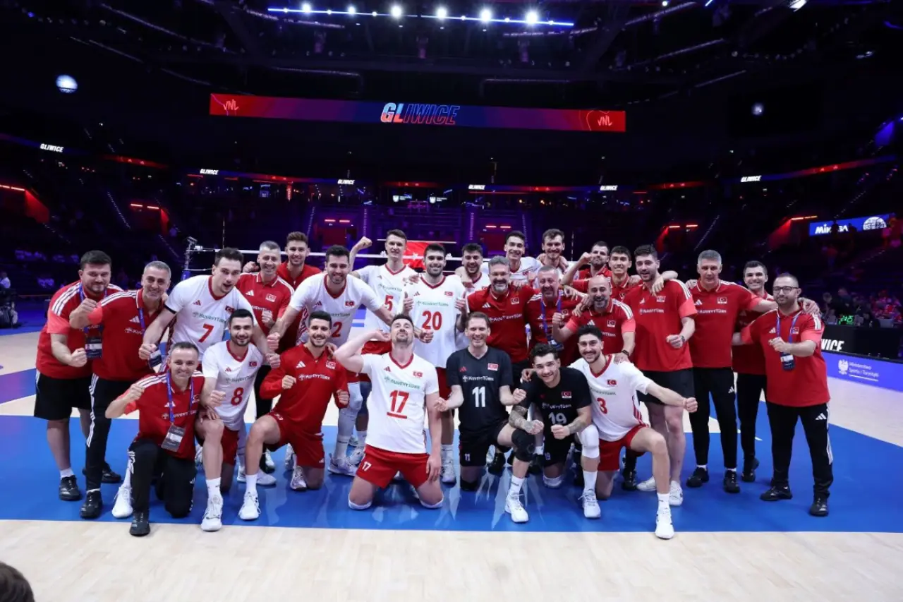 A Milli Erkek Voleybol Takımı'ndan Çin karşısında net galibiyet