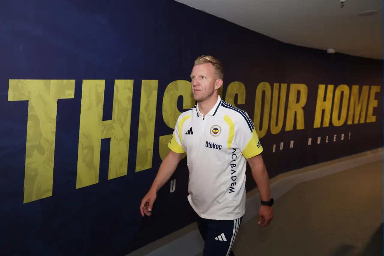 Fenerbahçe, Dirk Kuyt'ı duyurdu: 'Yuvasına geri döndü'