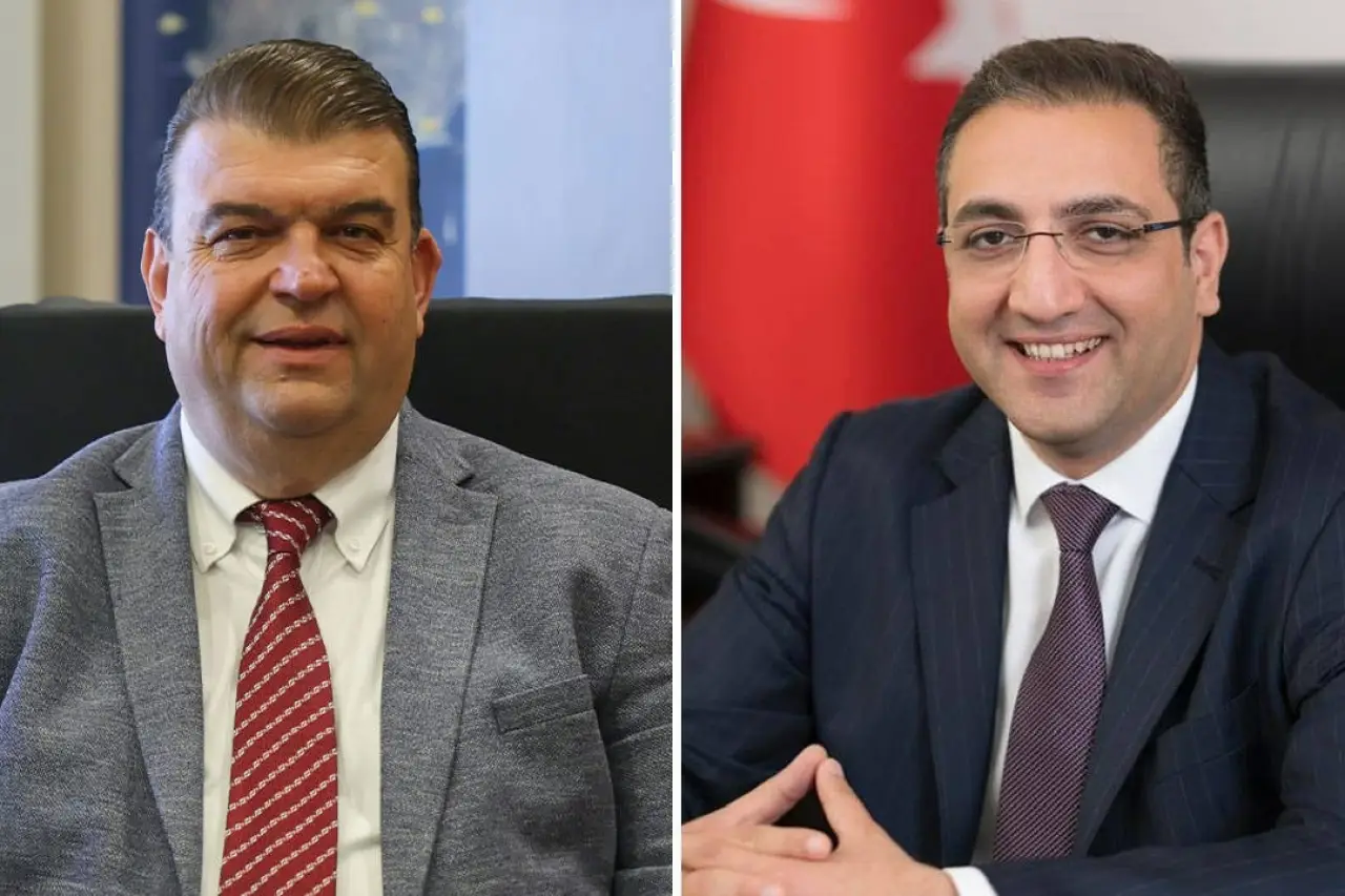 İzmir'de CHP'li iki belediyeye operasyon: Balçova ve Seferihisar belediye başkanları gözaltında