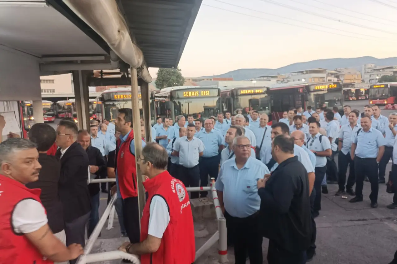 İZULAŞ'ta TİS tıkandı: Grev kararı iş yerlerine asıldı