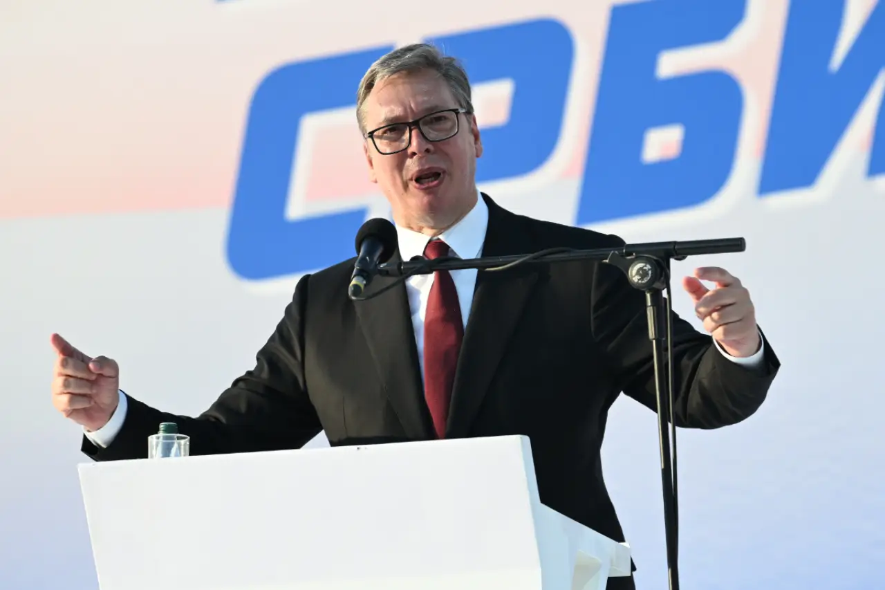 Sırbistan erken seçime gidiyor: Vucic’ten istifa açıklaması
