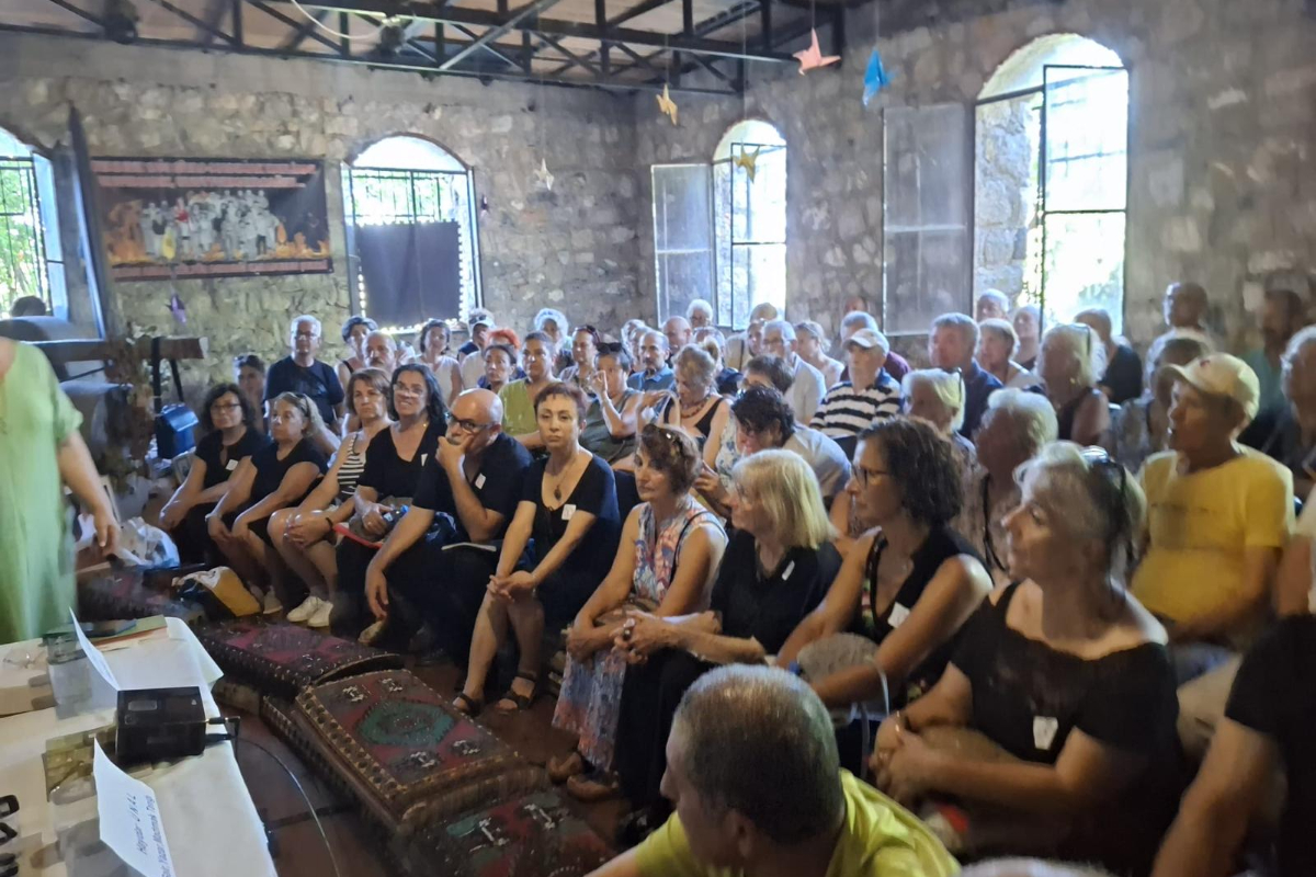 Karaburun’da Madımak Katliamı’nın 33. yılında anma