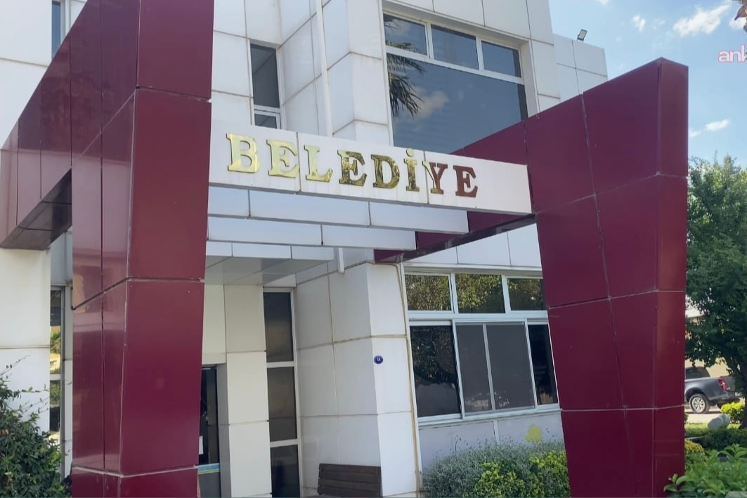 Seferihisar Belediyesi operasyonunda gelişme: Belediye Başkanı Yetişkin ve 19 kişi adliyede