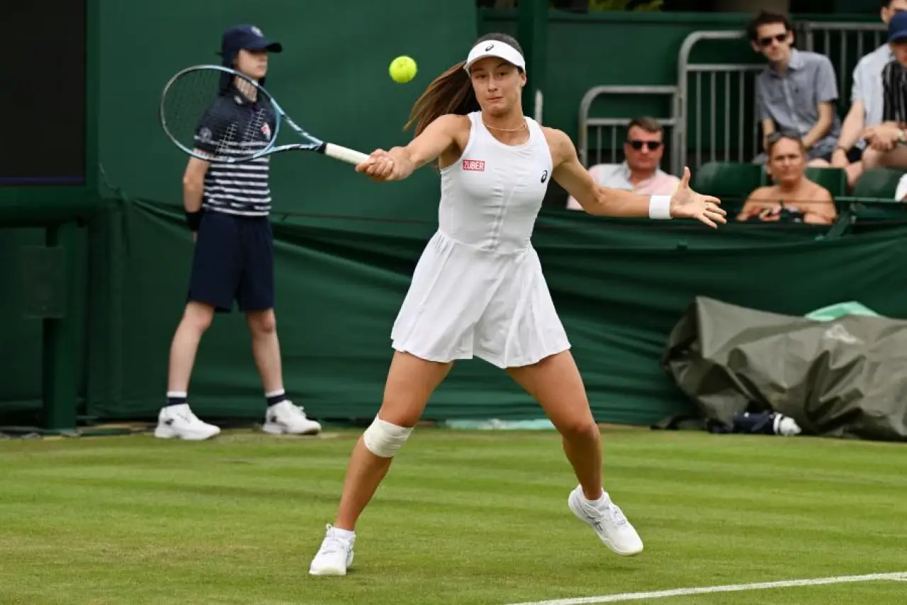 Zeynep Sönmez, Wimbledon'da ikinci tura yükseldi: Dünya 29 numarası ABD'li Ann Li’yi yendi