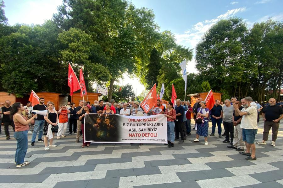 Hopa'da NATO Zirvesi protestosu: Bu memleket bizim, NATO defol