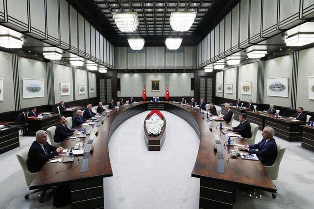 Kabine bugün toplanacak: Gündemde NATO Zirvesi ile en düşük emekli aylığı var