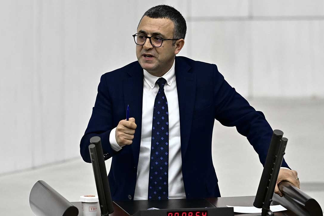 DEM Partili Serhat Eren’den özel sektör öğretmenleri için kanun teklifi
