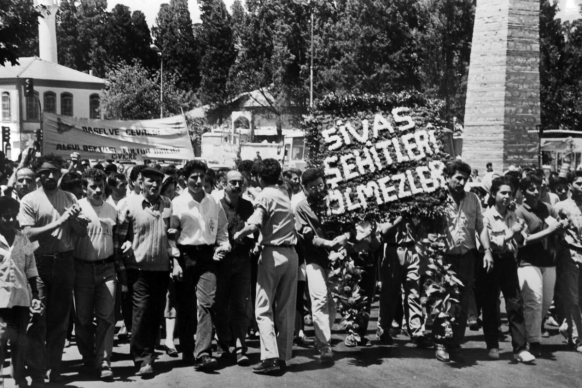 Sivas Katliamı'nın üzerinden 33 yıl geçti: Cezasızlık hâlâ sürüyor