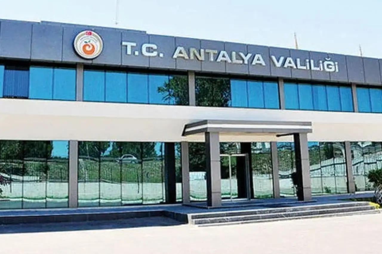 NATO yasakları Antalya'da da başladı