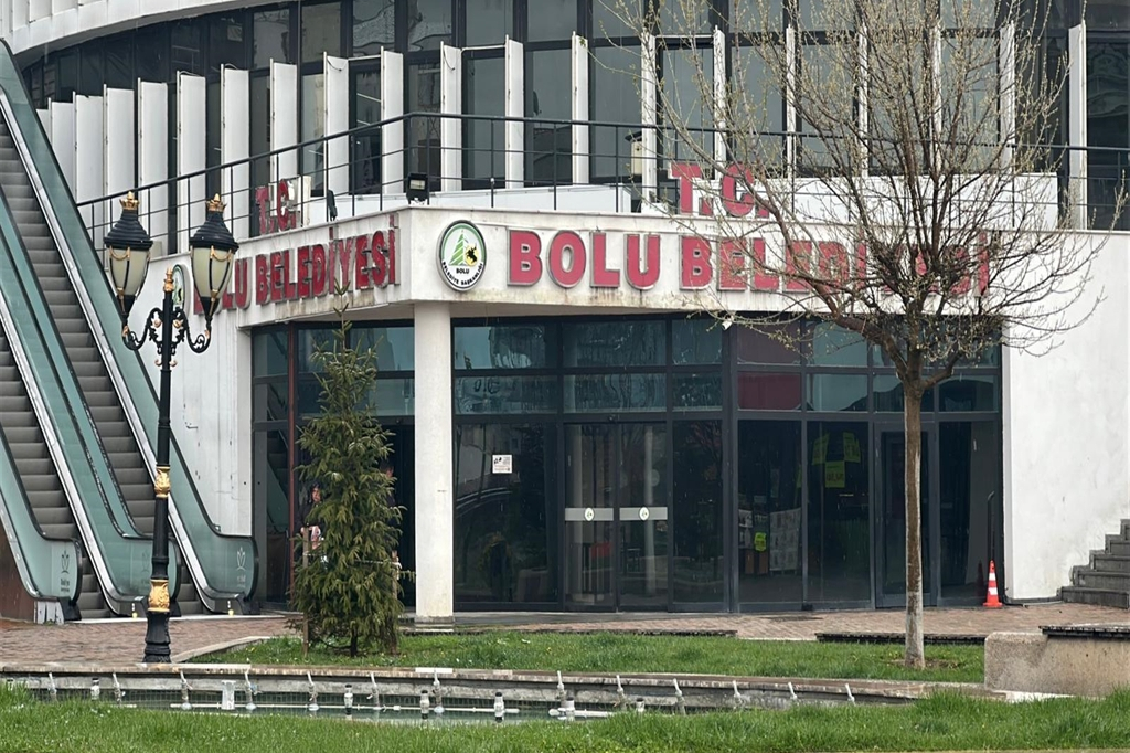 Bolu Belediyesinde yeni operasyon: Özel kalem müdürü dahil 10 gözaltı