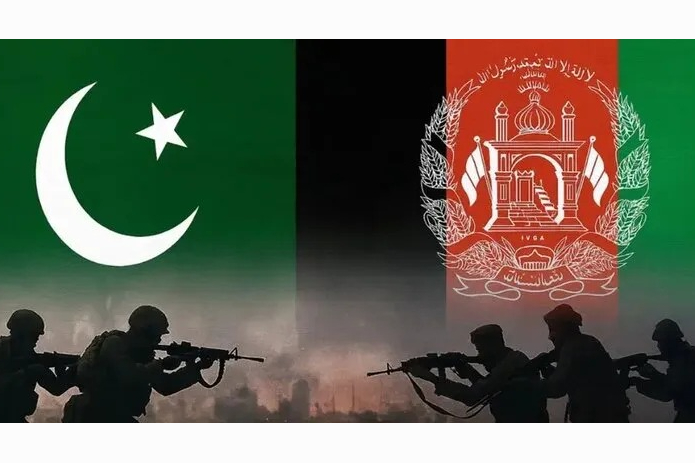 Afganistan, Pakistan'ı vurduğunu iddia etti