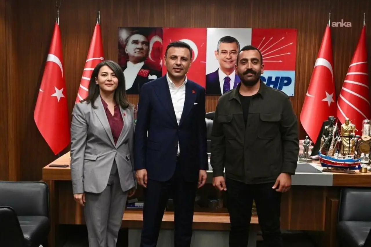 Özgür Çelik'ten CHP İstanbul İl Başkanlığı'ndaki yeni atamalara tepki