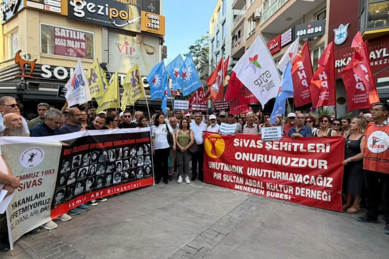 33. yılında Madımak unutulmadı: Katliamda yaşamını yitirenler birçok ilde anıldı