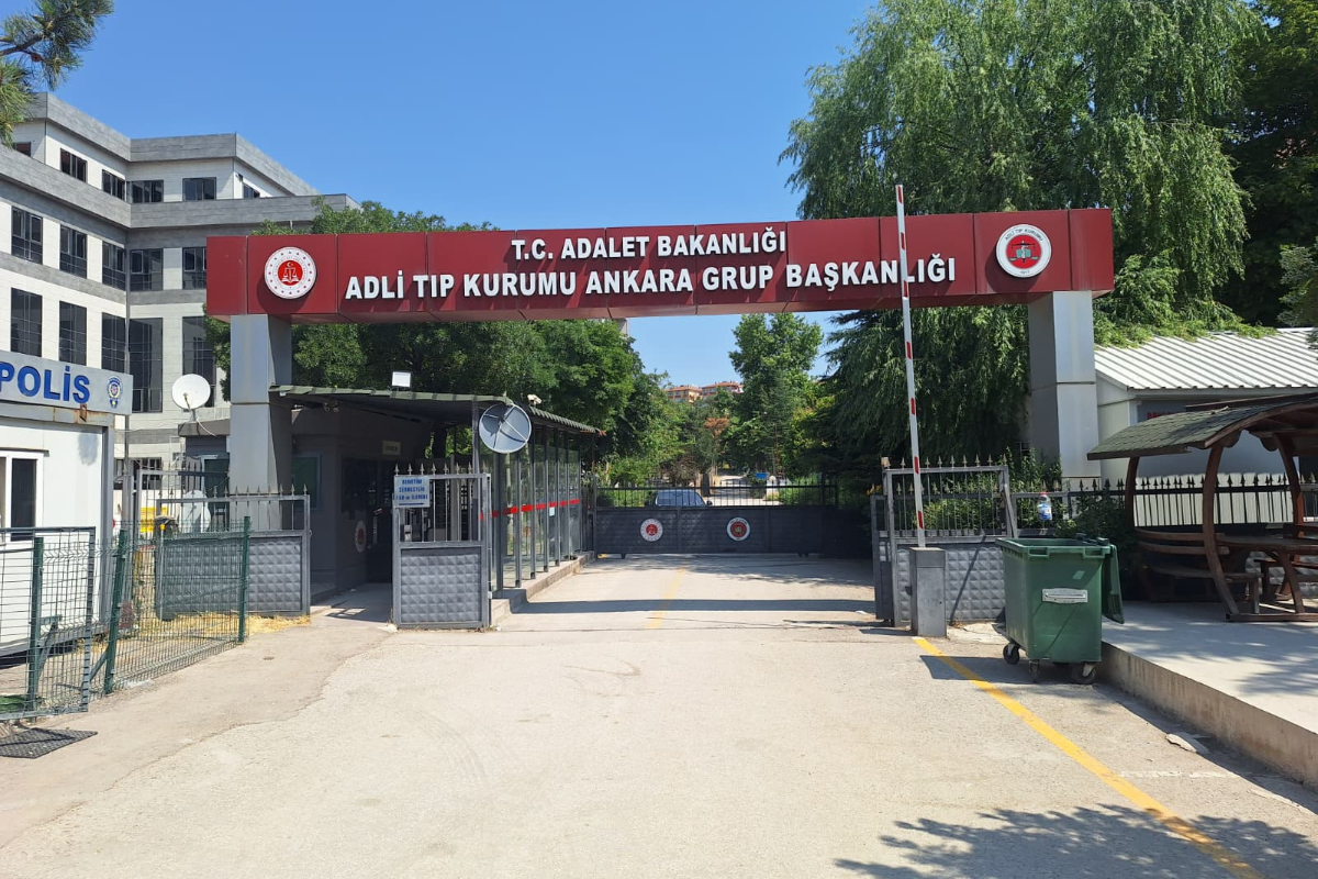 Cezaevinden izinli çıkan emekli polis, oğlunu öldürdü