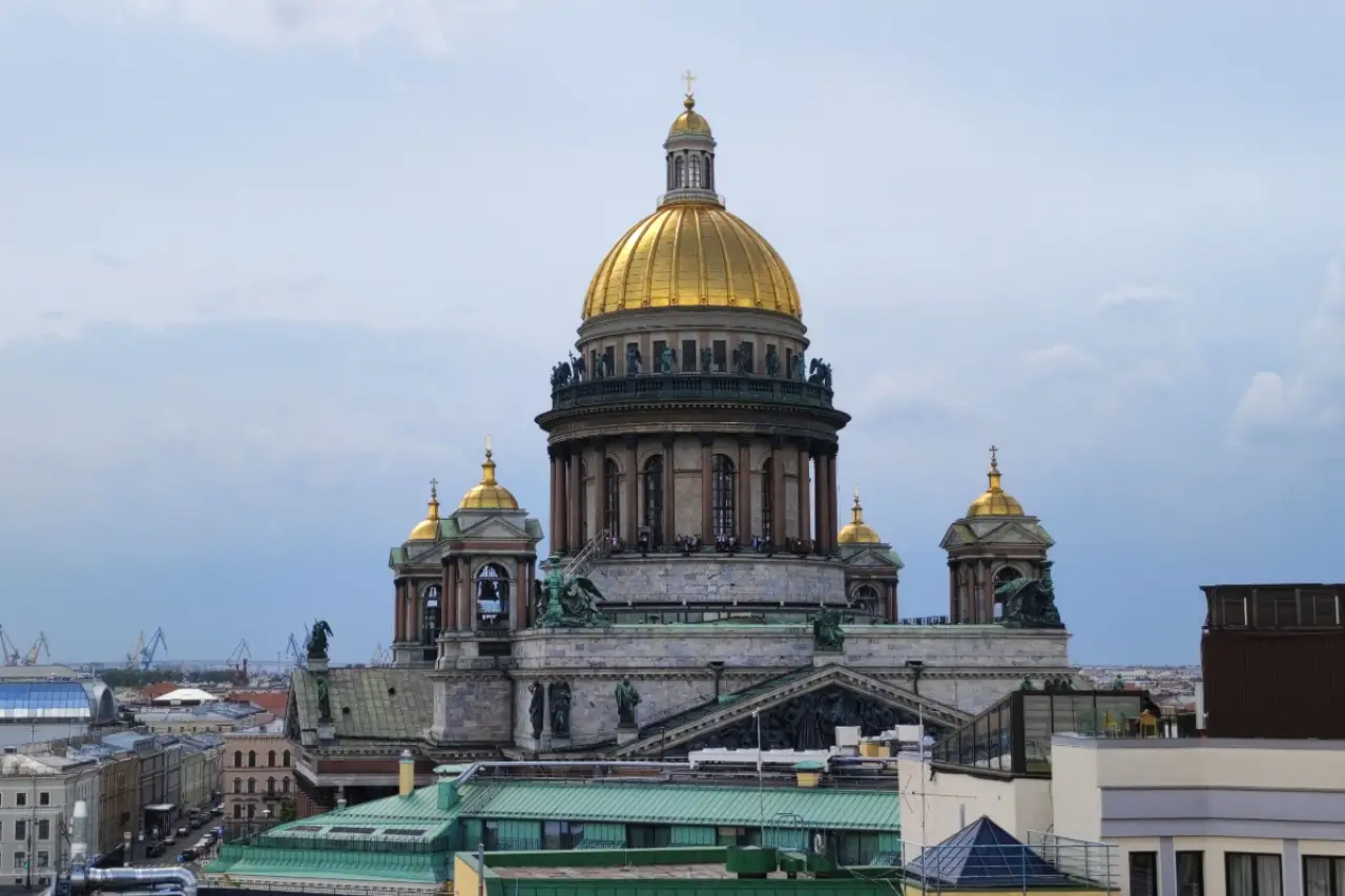 St. Petersburg'daki petrol terminaline İHA saldırısı düzenlendiği bildirildi