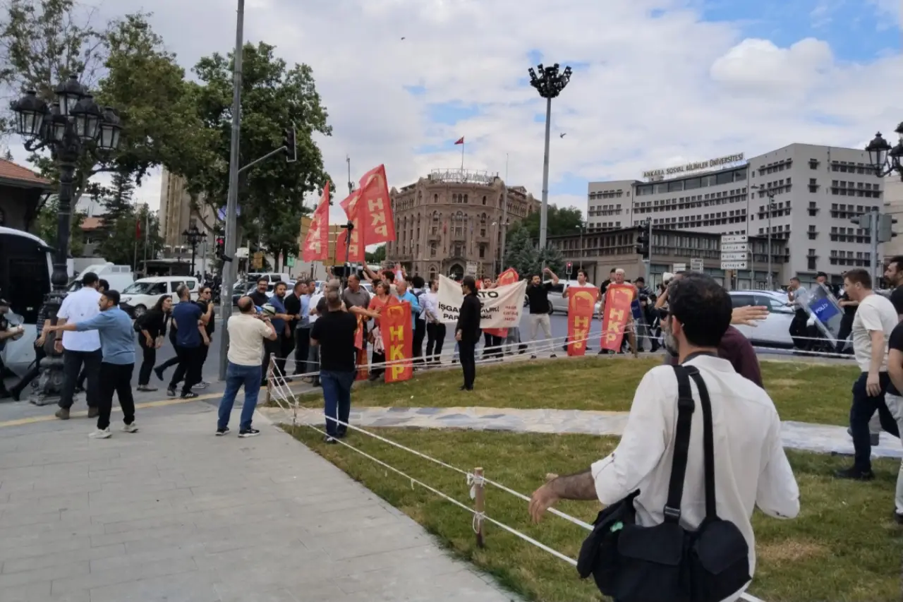 HKP'nin NATO protestosuna polis müdahalesi: Çok sayıda kişi gözaltına alındı