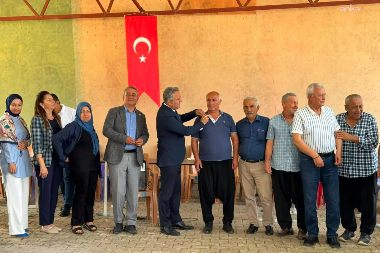 Osmaniye’de AKP ve MHP’den istifa eden 60 kişi İYİP’e geçti