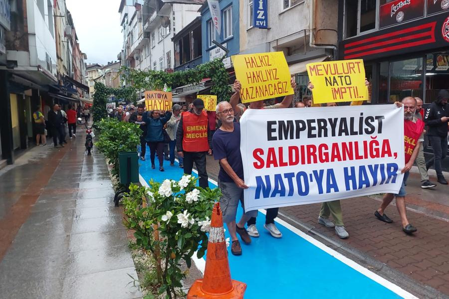 Fındıklı'da NATO karşıtı protesto