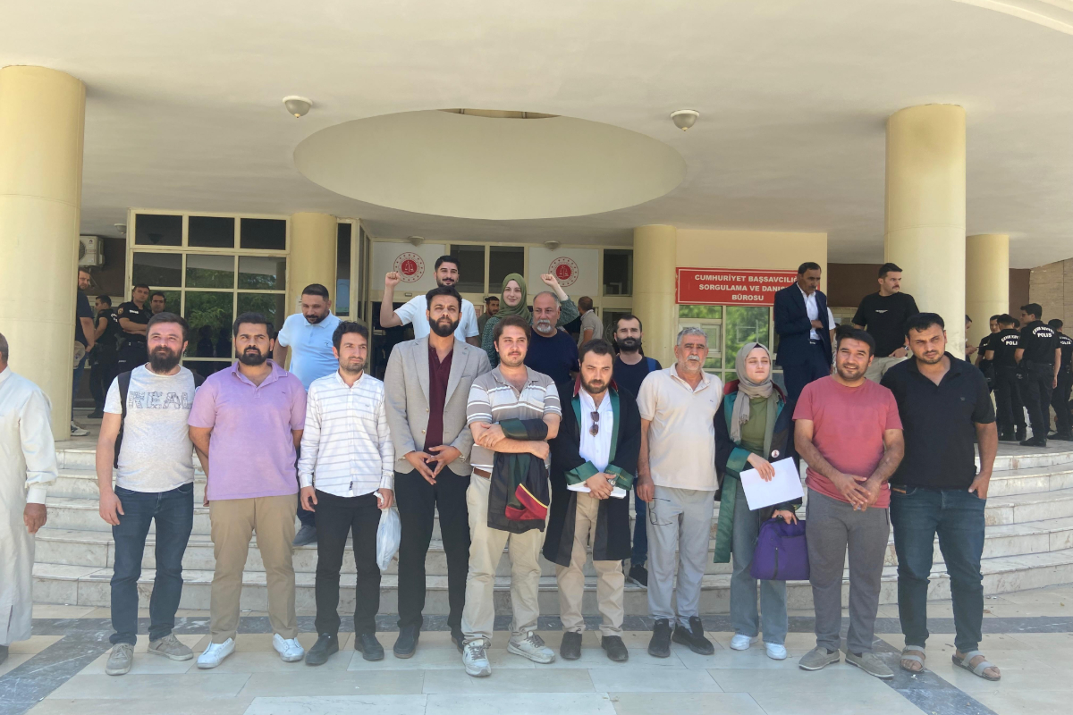Urfa'da gözaltına alınan EMEP İl Başkanı ve 8 kişi adli kontrolle serbest bırakıldı