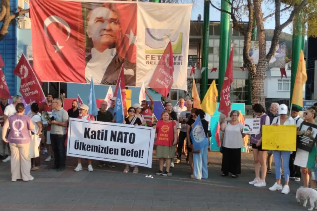 Fethiye'de NATO karşıtı eylem: 'Katil NATO, ülkemizden defol!'