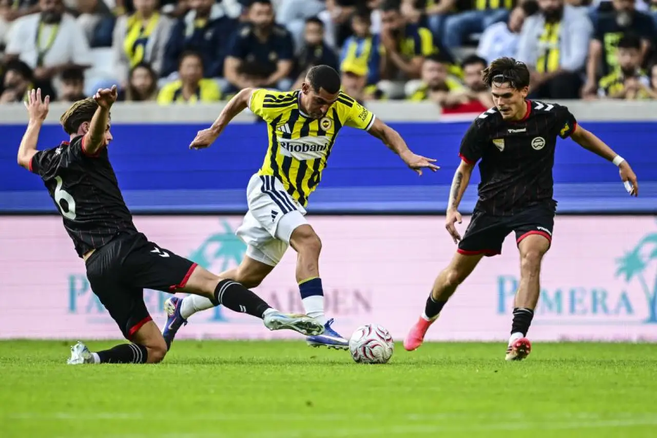 Fenerbahçe, ilk hazırlık maçını farklı kazandı