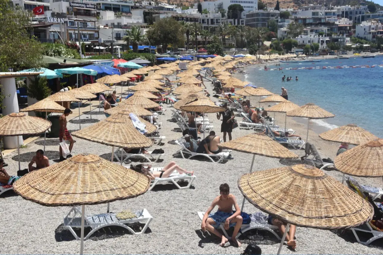 Turizm işçisi: 6 ay günde 17 saat çalıştım, zombiye dönüştüm