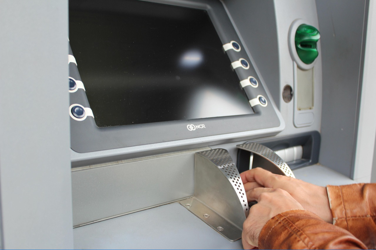 ATM'de kart kullanmadan para çekme dönemi: QR kod ile işlem nasıl yapılır?
