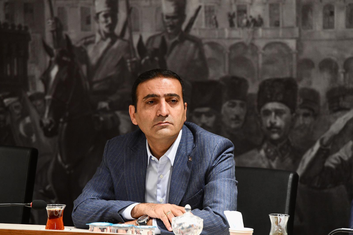 İnan Güney: Desteğiyle beni zindanda ayakta tutan CHP aileme teşekkür ediyorum