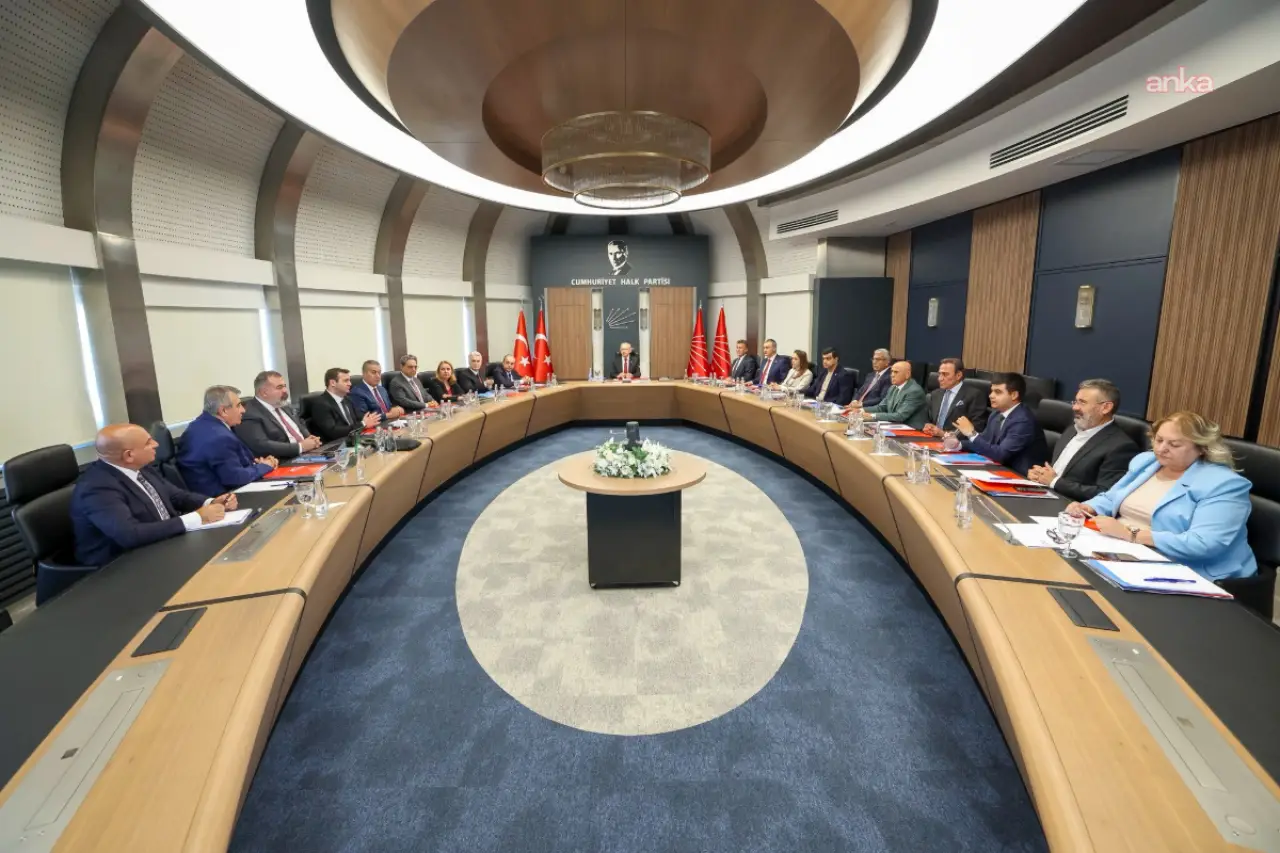 Kemal Kılıçdaroğlu’ndan MYK üyelerine il gezileri talimat