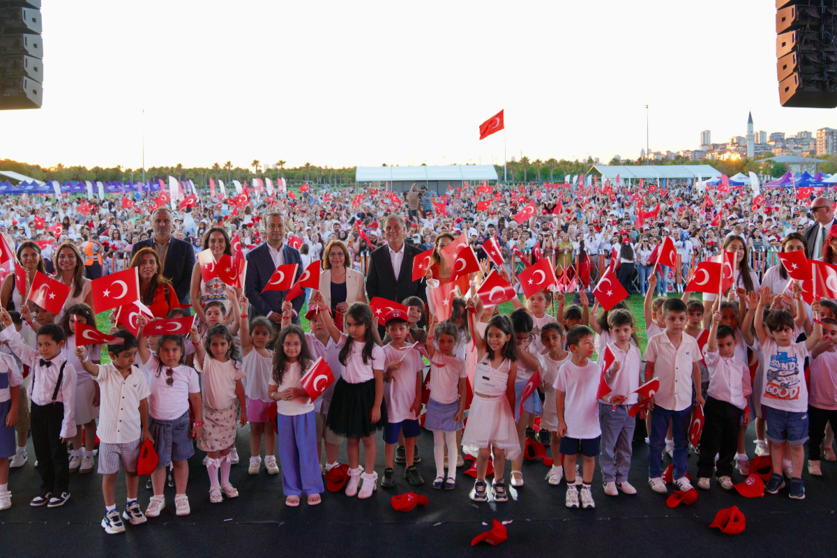 Yuvamız İstanbul merkezlerinden bu yıl 4 bin 551 çocuk mezun oldu