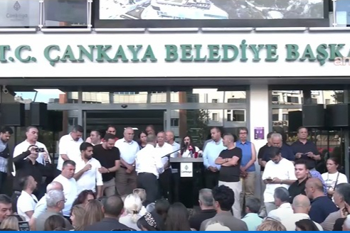 Hüseyin Can Güner'in tutuklanması protesto edildi