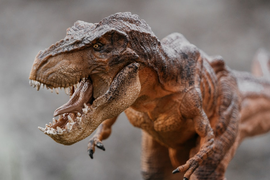 T. Rex yavrularıyla ilgili ezber bozan keşif: Kediden küçüktüler, 20-30 yumurtadan çıkıyorlardı