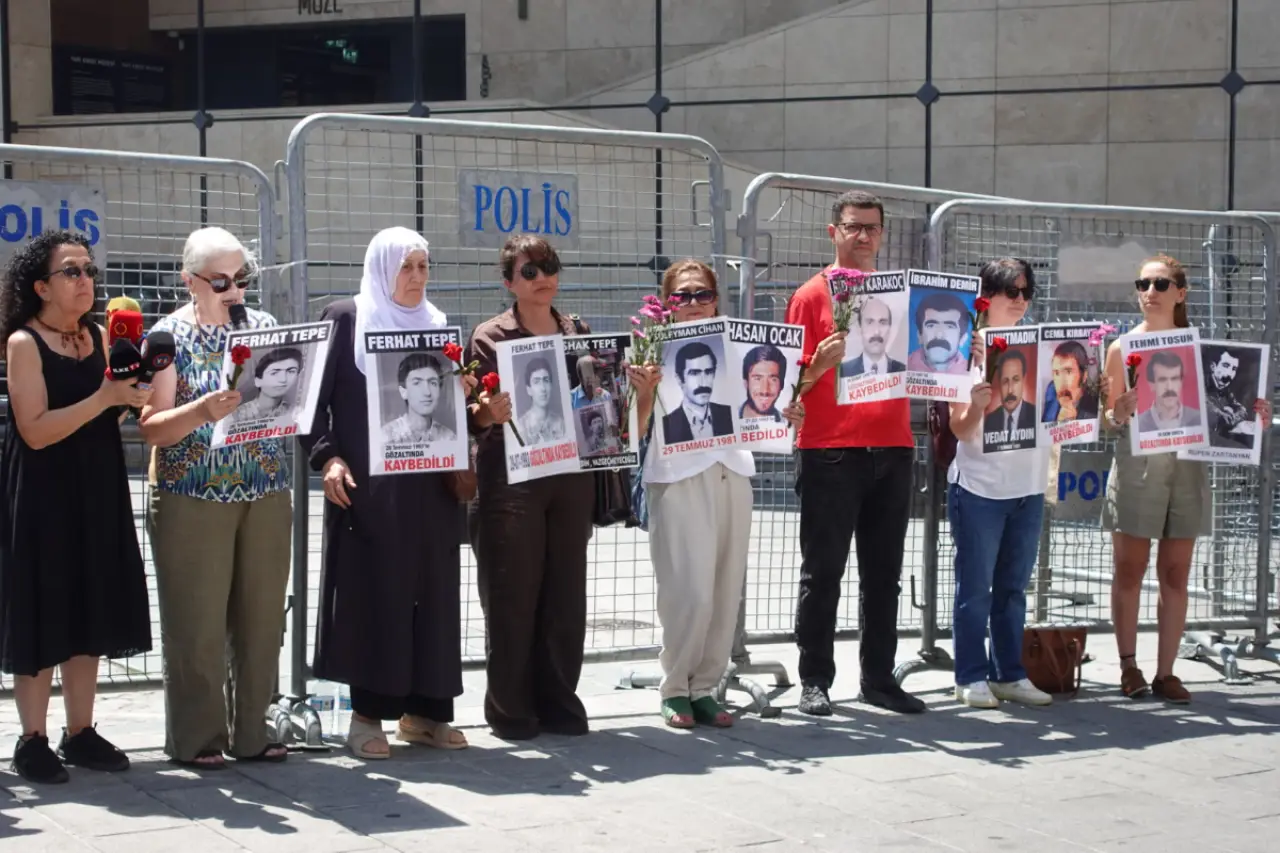 Cumartesi Anneleri’nin 1112’nci hafta eylemi: '33 yıldır Ferhat Tepe için adalet bekliyoruz'