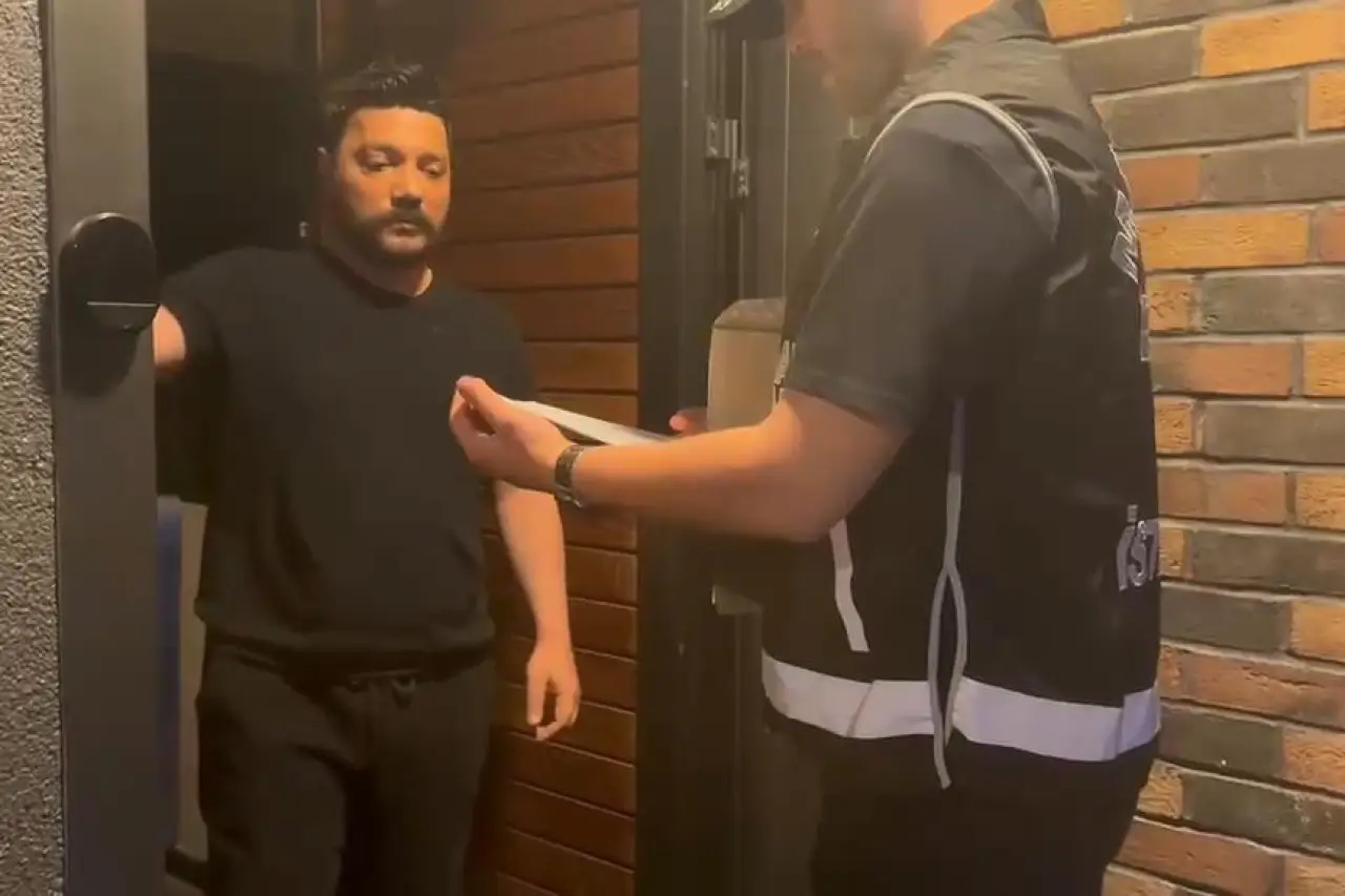 Ahbap Derneği soruşturmasında Oğuzhan Uğur dahil dokuz kişi tutuklandı