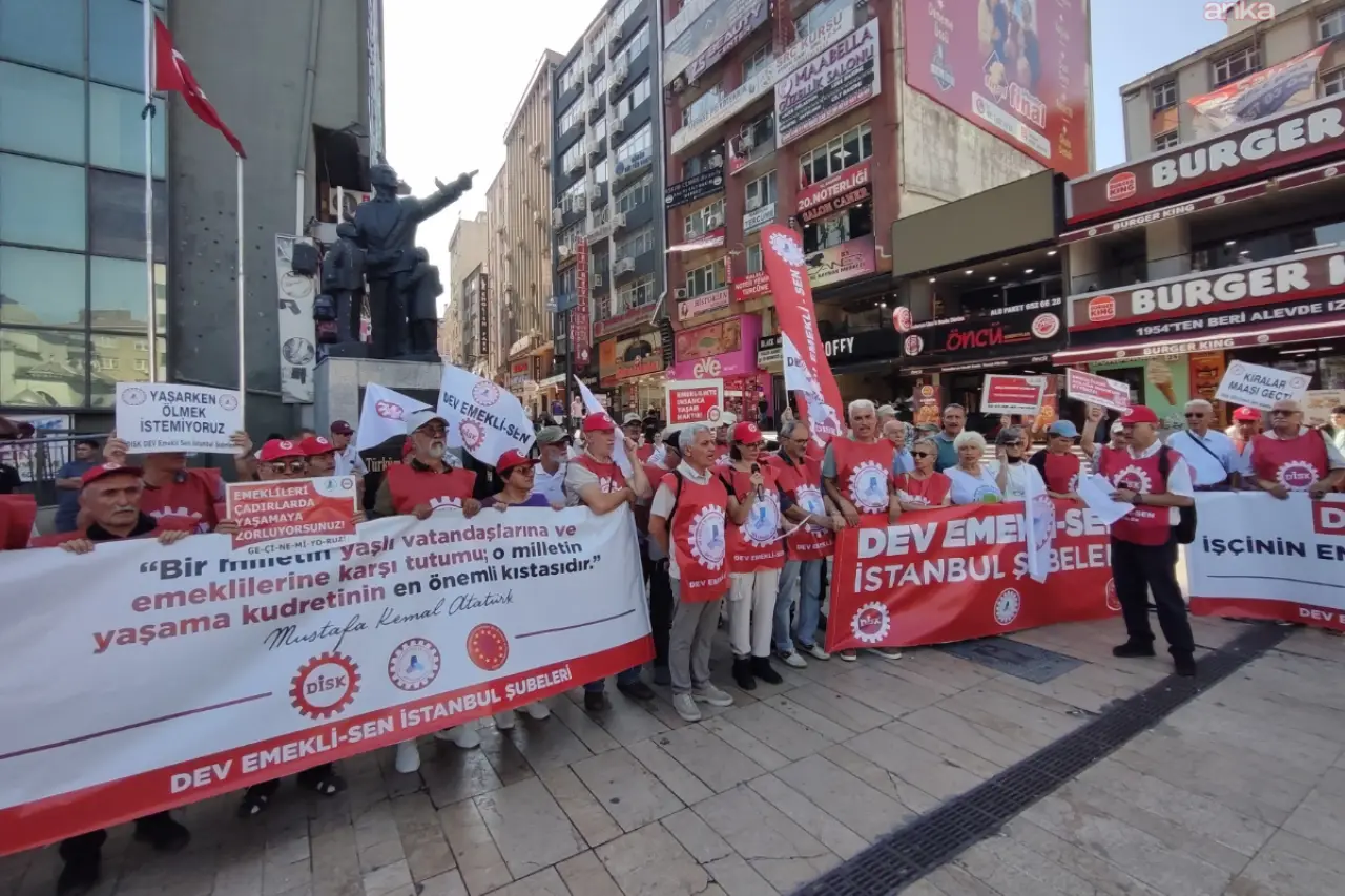 Emeklilerden Şirinevler’de eylem: 'Sebze yiyebilmek lüks ve hayal hâline geldi'
