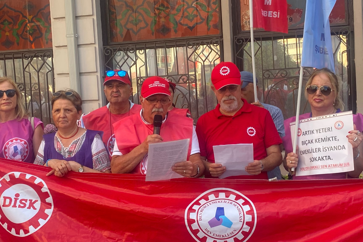 Dev Emekli-Sen Samsun ve Atakum şubeleri: 'Sermayeye hizmet, emekliye sefalet düzenini kabul etmiyoruz'