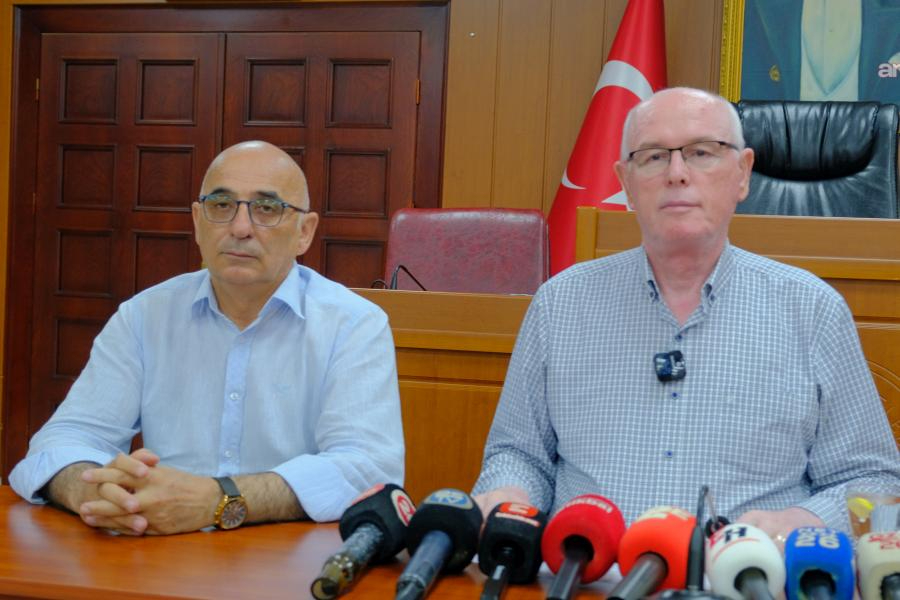 Odunpazarı Belediye Başkanı Kazım Kurt ve meclis üyeleri CHP'den istifa etti