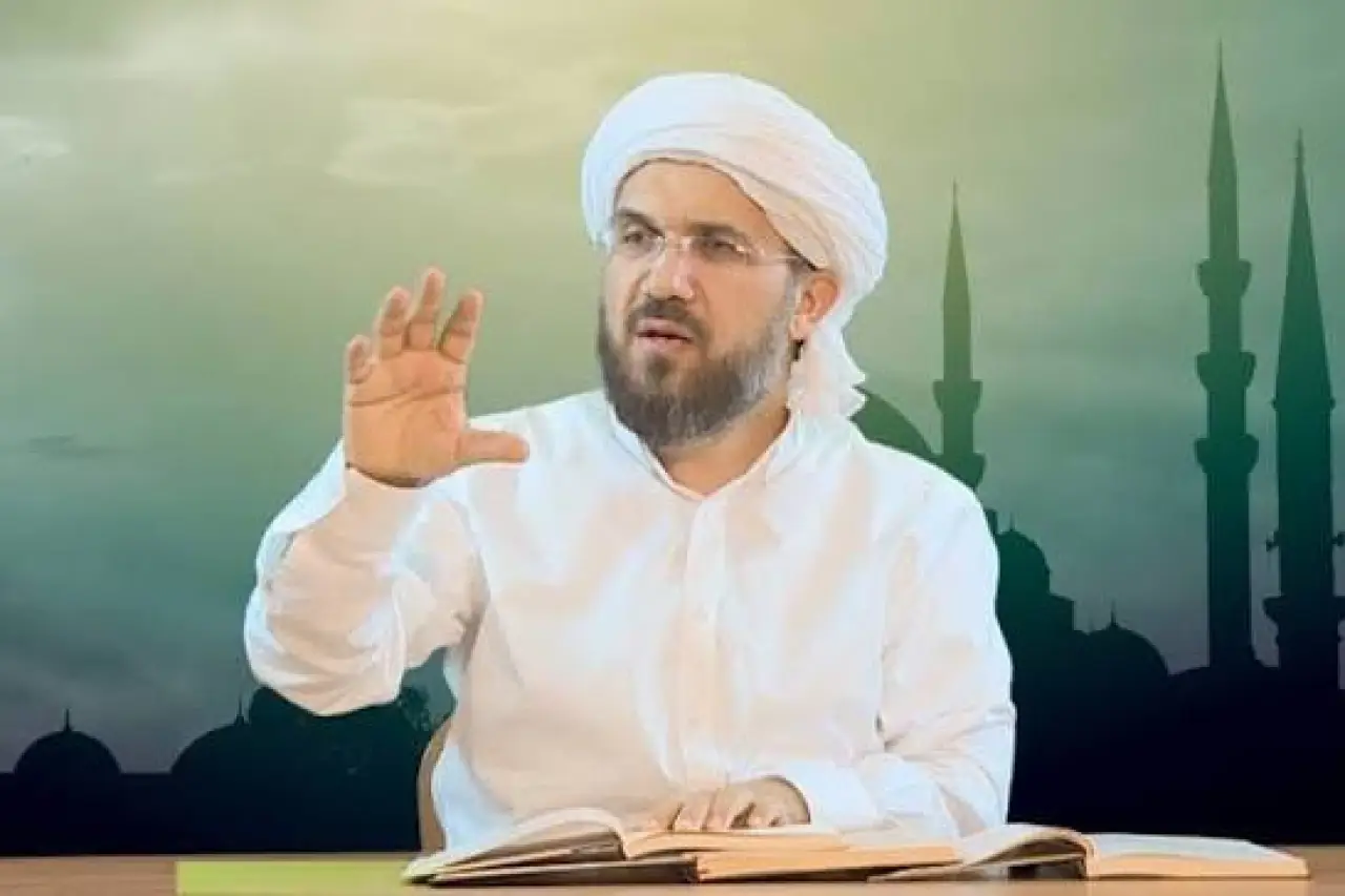 İhsan Şenocak'ın Deniz Göktaş'a yönelik sözleri 'eleştiri' sayıldı