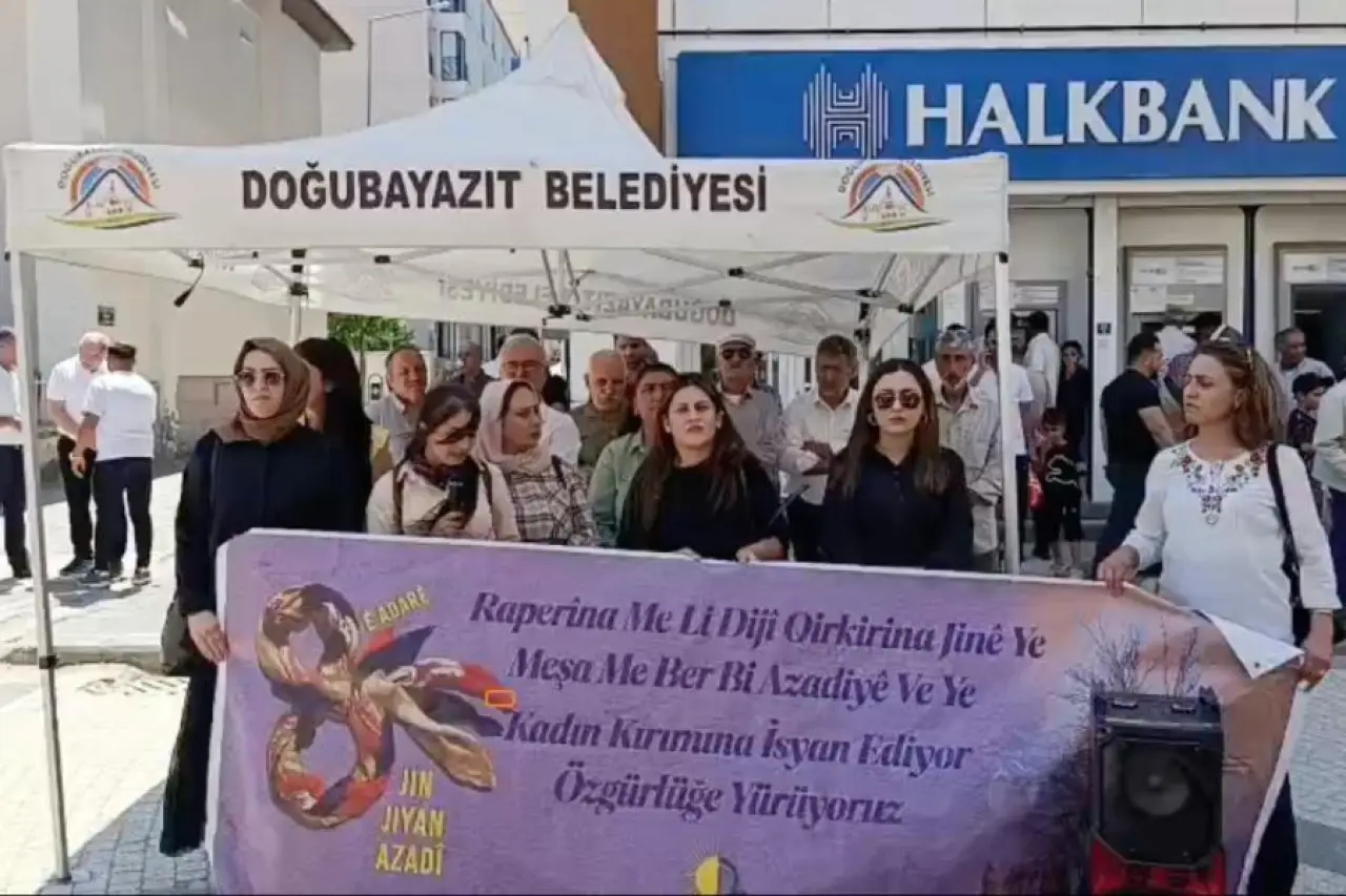 Doğubayazıt'ta 'kadın sünneti' ilanını protesto: Kadınların beden bütünlüğü pazarlık konusu değil