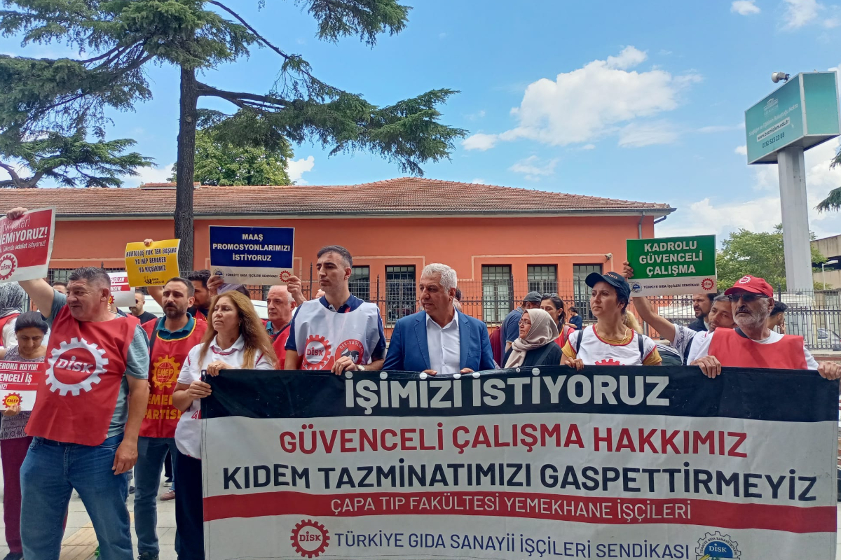 Çapa yemekhane işçilerinden birlikte mücadele çağrısı ‘Hiçbir hakkımızdan vazgeçmeyelim’